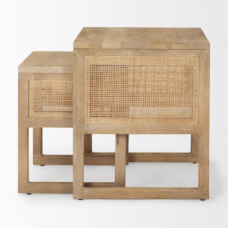 Tables d'appoint gigognes carrées en bois massif avec accents en rotin (ensemble de 2) - 20L x 20l x 23H